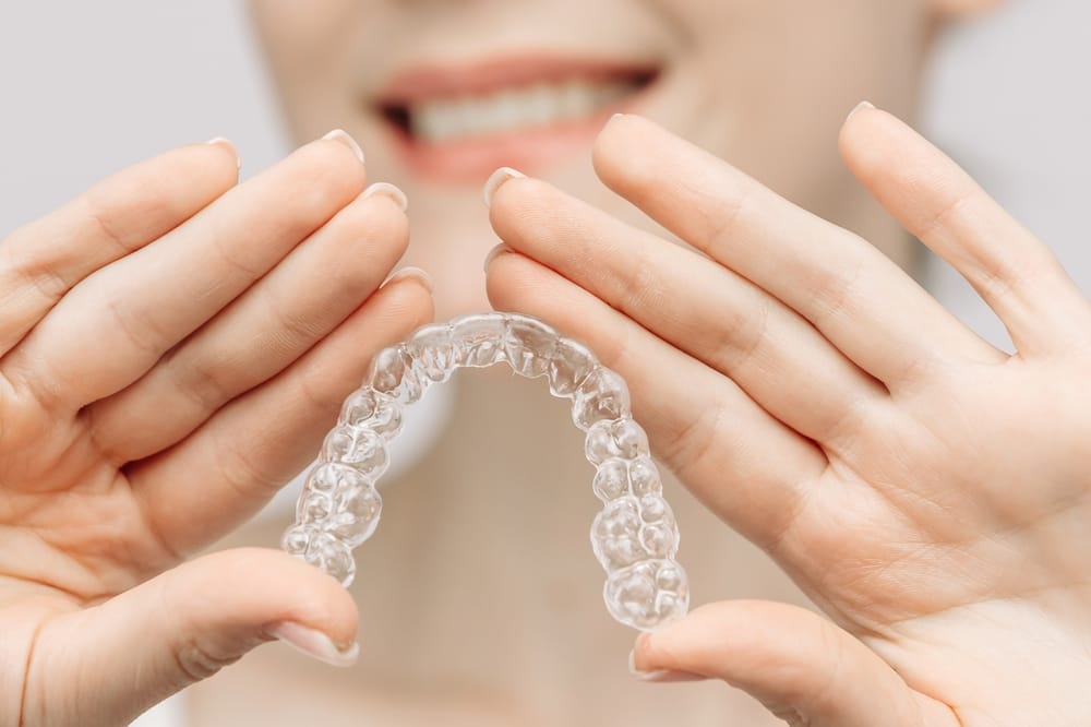 How to Wear Clear Aligners During Sports and Exercise?